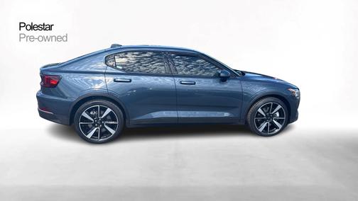 2022 Polestar 2 Long range Dual motor - AWD - Plus,Pilot