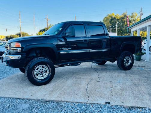 2004 GMC Sierra 2500 SLE H/D Crew Cab