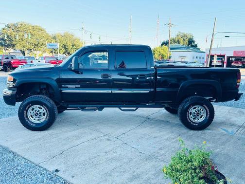 2004 GMC Sierra 2500 SLE H/D Crew Cab