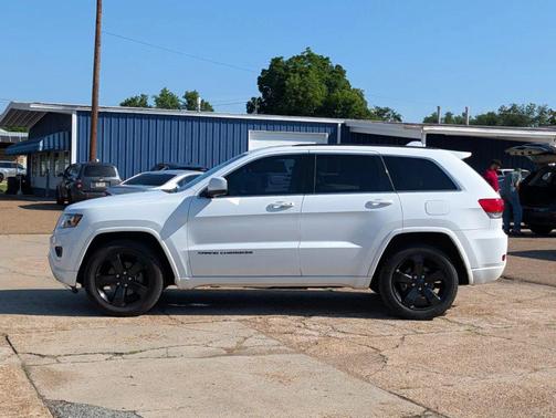 Bright White Clearcoat 2015 Jeep Grand Cherokee Altitude