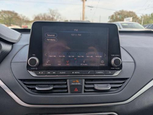 2021 Nissan Altima 2.5 SV