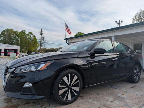 2021 Nissan Altima 2.5 SV