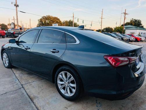 2021 Chevrolet Malibu FWD LT