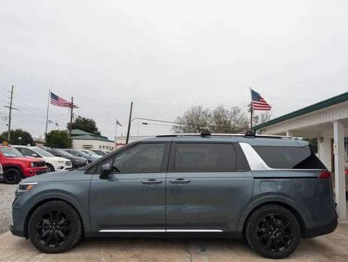 2022 Kia Carnival SX