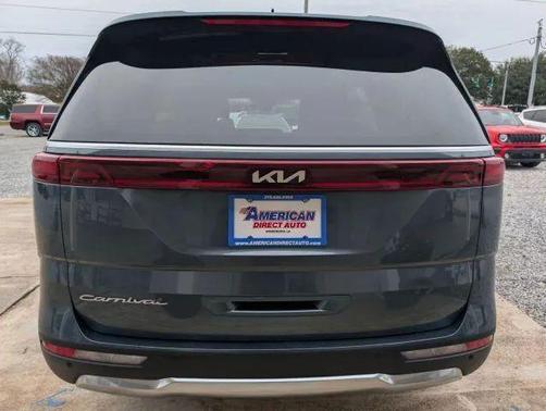 2022 Kia Carnival SX