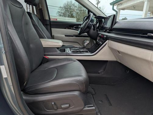 2022 Kia Carnival SX