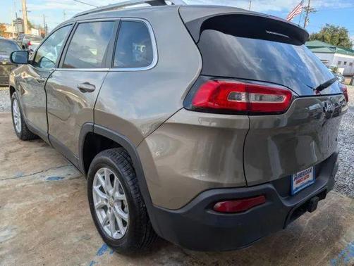 2016 Jeep Cherokee Sport