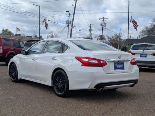 2017 Nissan Altima 2.5 SV