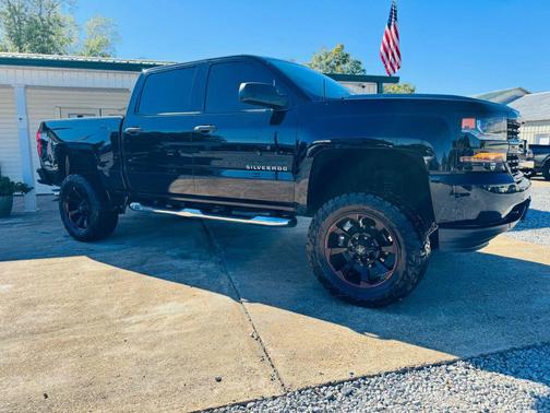 2018 Chevrolet Silverado 1500 Custom