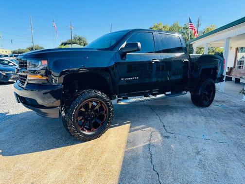 2018 Chevrolet Silverado 1500 Custom
