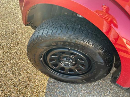 2013 Land Rover LR4 Base