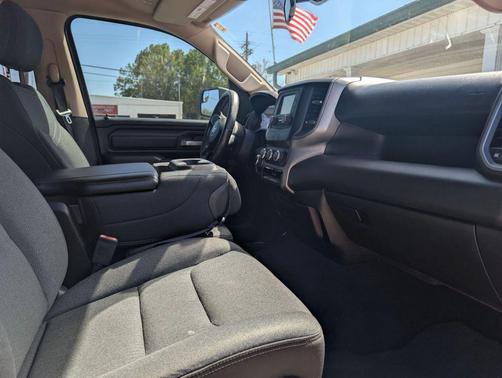 Bright White Clearcoat 2019 RAM 1500 Tradesman