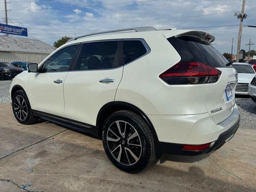 2020 Nissan Rogue SL
