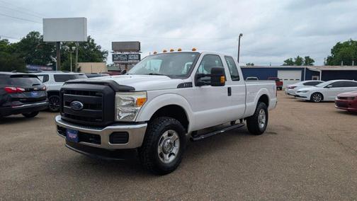 White 2013 Ford F-250 XL