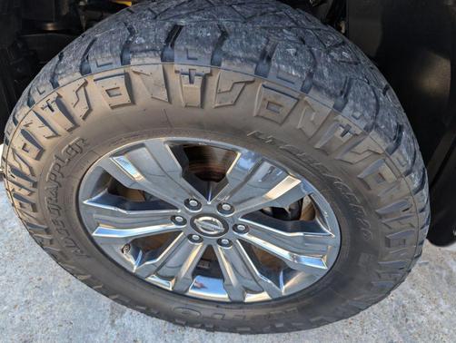 2017 Nissan Titan SV