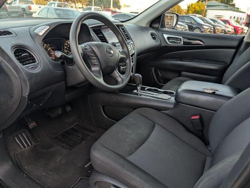 2020 Nissan Pathfinder S 2WD