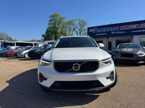 2023 Volvo XC40 B4 Core