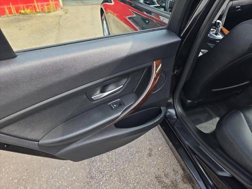 2016 BMW 320 i