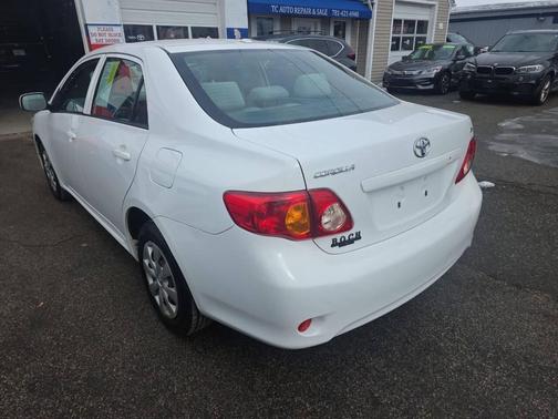 2009 Toyota Corolla LE