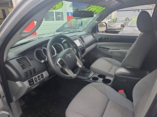 2014 Toyota Tacoma Base