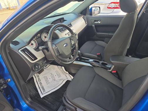 2010 Ford Focus SES