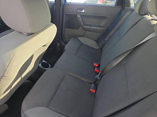2010 Ford Focus SES
