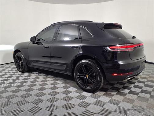 2021 Porsche Macan Base