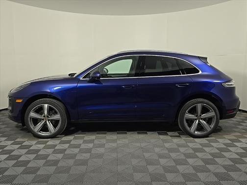 2025 Porsche Macan T
