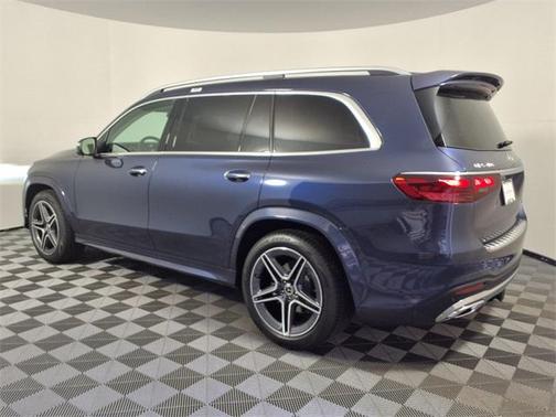 2025 Mercedes-Benz GLS 450 4MATIC