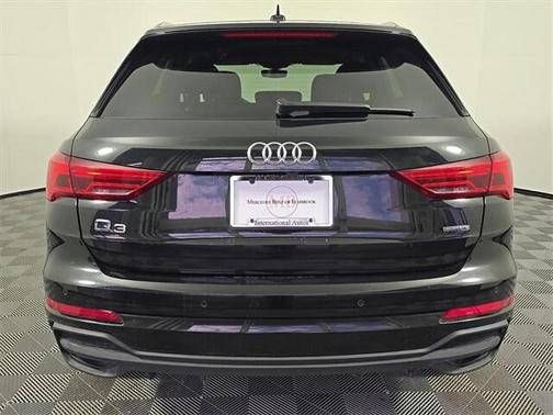 2022 Audi Q3 45 S line Premium Plus