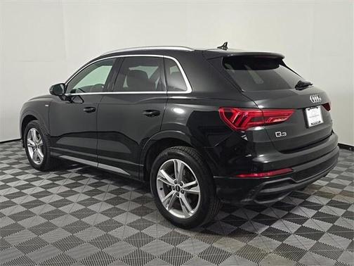 2022 Audi Q3 45 S line Premium Plus
