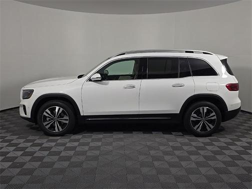 2025 Mercedes-Benz GLB 250 4MATIC
