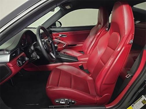 2019 Porsche 911 Carrera 4S