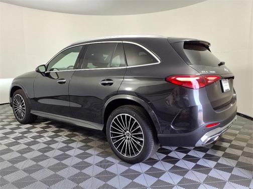 2025 Mercedes-Benz GLC 300 4MATIC