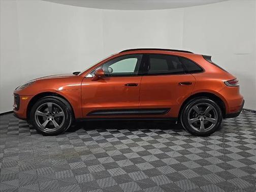 2025 Porsche Macan T