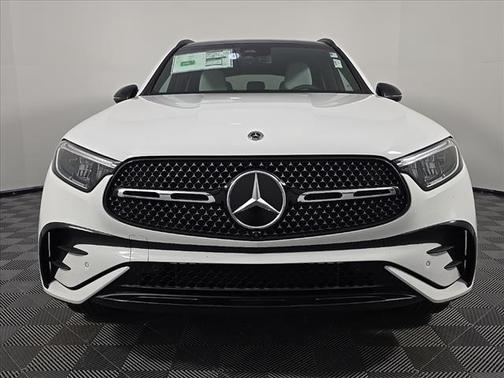 2025 Mercedes-Benz GLC 350e Base