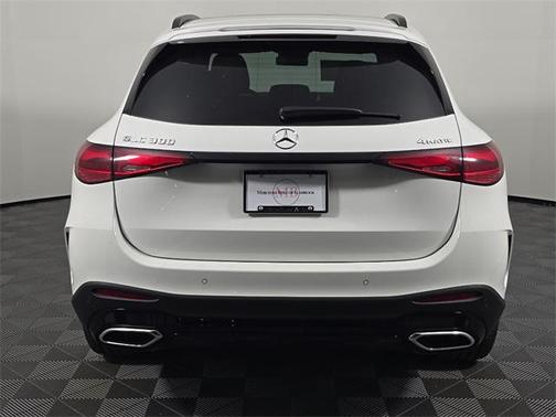 2026 Mercedes-Benz GLC 300 4MATIC