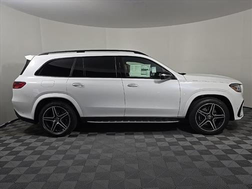 2025 Mercedes-Benz GLS 450 4MATIC