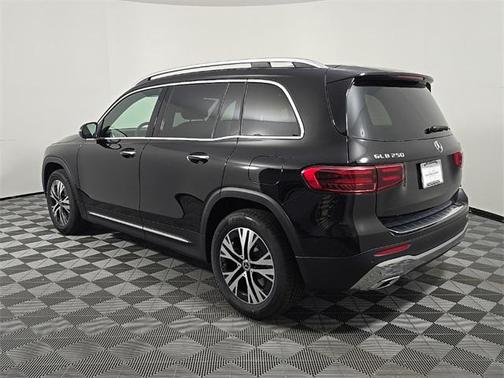 2025 Mercedes-Benz GLB 250 4MATIC