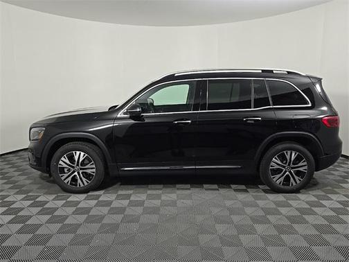 2025 Mercedes-Benz GLB 250 4MATIC