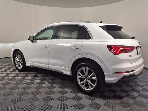 2022 Audi Q3 45 S line Premium Plus