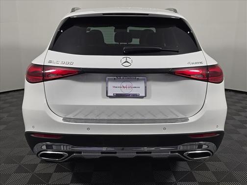 2026 Mercedes-Benz GLC 300 4MATIC