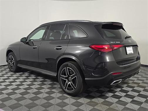 2026 Mercedes-Benz GLC 300 4MATIC
