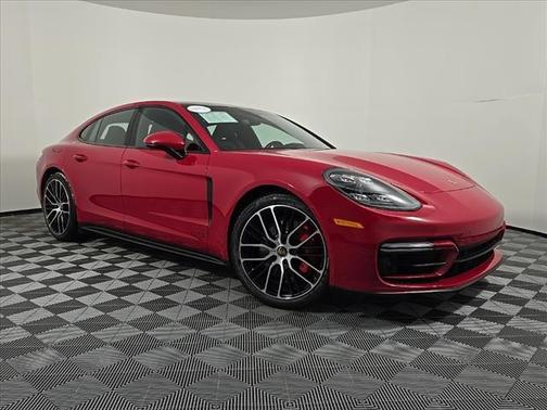 2021 Porsche Panamera GTS