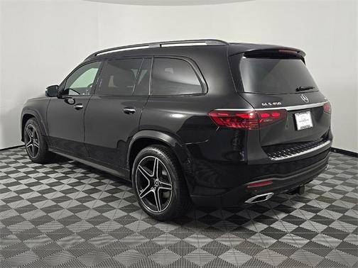 2025 Mercedes-Benz GLS 450 4MATIC