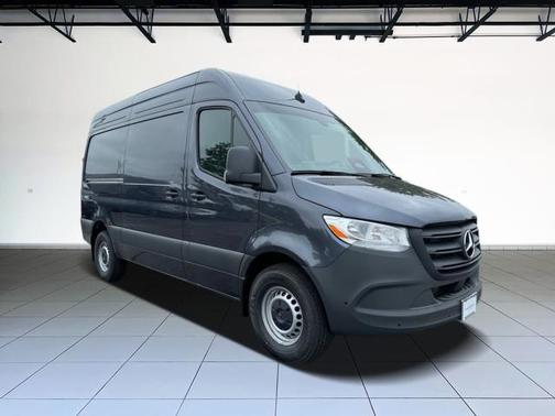 2025 Mercedes-Benz Sprinter 2500 Standard Roof