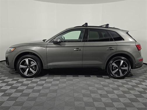 2023 Audi Q5 45 S line Prestige