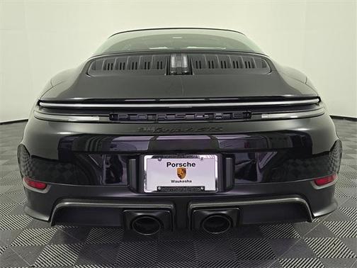 2025 Porsche 911 Targa 4 GTS