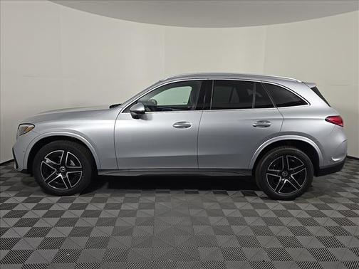 2026 Mercedes-Benz GLC 300 4MATIC