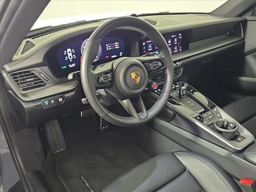 2025 Porsche 911 Carrera